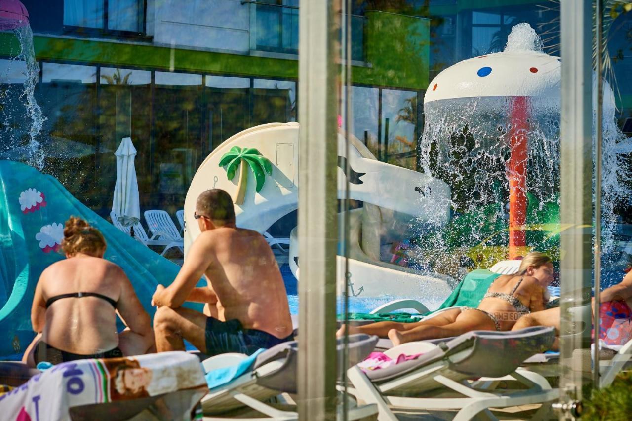 Royale Sundance Studio 7 in Spa n Pool Alezzi Mamaia Esterno foto